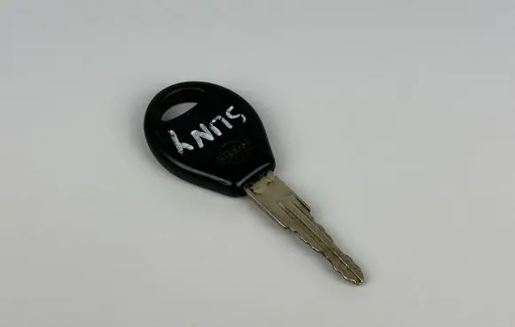Nissan Sunny Ignition key/card 
