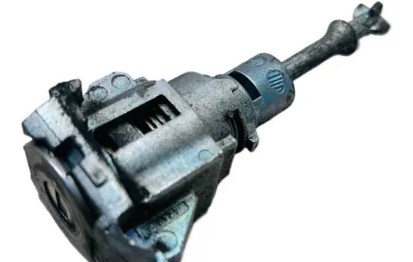 Toyota Auris E180 Front door lock (next to the handle) OYT26128