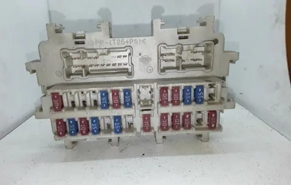 Nissan Murano Z50 Fuse module NOCODE