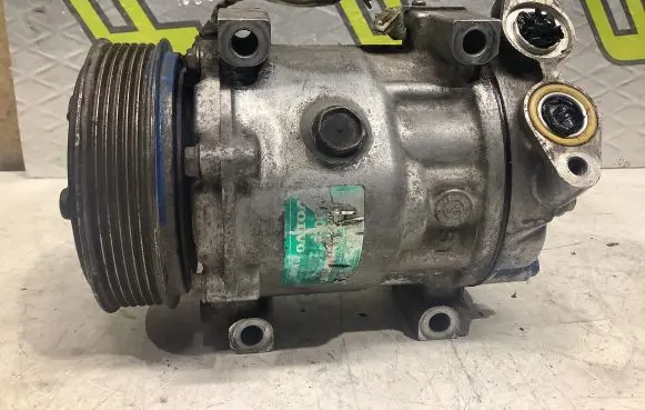 Volvo V50 Air conditioning (A/C) compressor (pump) 36000271