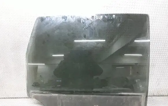 Rear door window glass