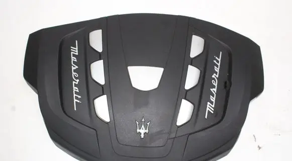 Maserati Ghibli Engine cover (trim)