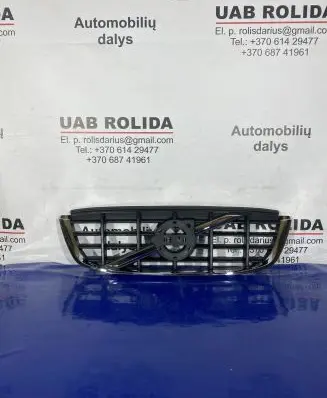 Volvo XC60 Front bumper upper radiator grill