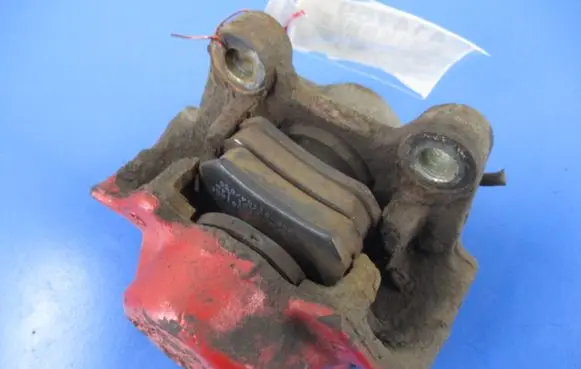 Opel Vectra B Rear brake caliper