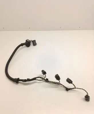 BMW 5 F10 F11 Fuel injector wires 782365104
