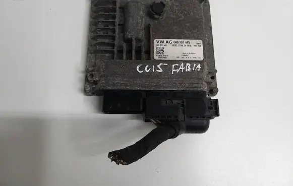 Skoda Fabia Mk3 (NJ) Engine control unit/module 04B907445