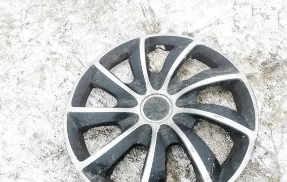Citroen Berlingo R15 wheel hub/cap/trim 44774 447-74