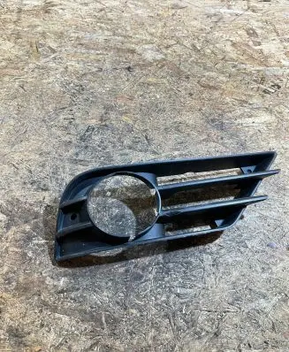 Mercedes-Benz R W251 Front bumper lower grill A2518850453