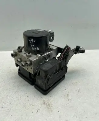 Volvo V70 ABS Pump 30681619 10061336881 10092604053