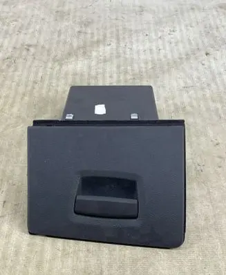 BMW 5 F10 F11 Glove box 9166696 112420