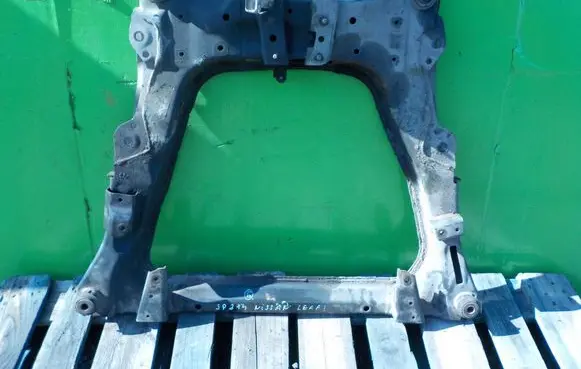 Nissan Leaf I (ZE0) Front axle beam PRZOD SP214