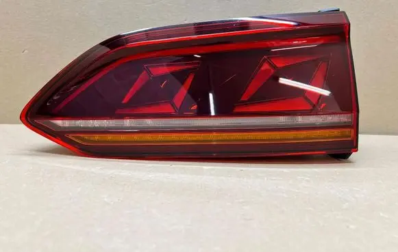 Volkswagen Touareg III Rear/tail lights 760945307B