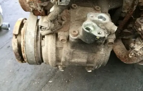 Mitsubishi Space Wagon Air conditioning (A/C) compressor (pump) 4472001940 0026