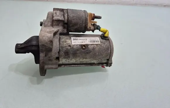 Volvo V40 Starter motor 30659478 TS22E36