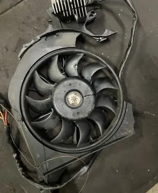 Audi A4 S4 B6 8E 8H Air conditioning (A/C) fan (condenser) 