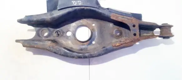 Toyota Avensis T270 Rear upper control arm/wishbone