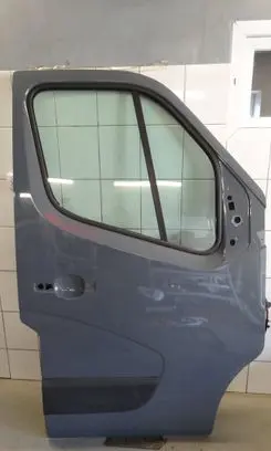 Renault Master III Front door