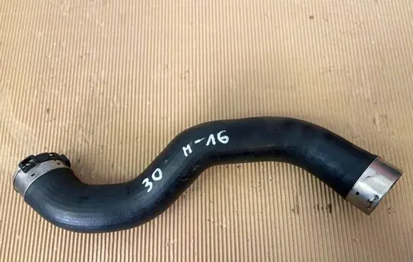 Intercooler hose/pipe