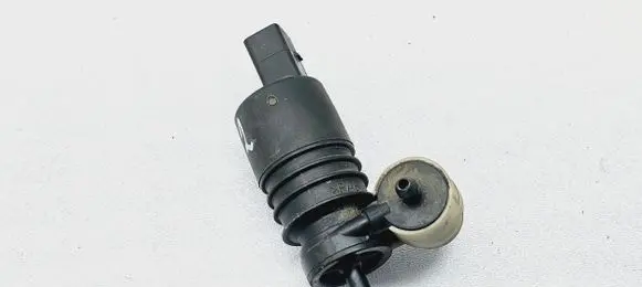 Audi A3 S3 8L Windscreen/windshield washer pump