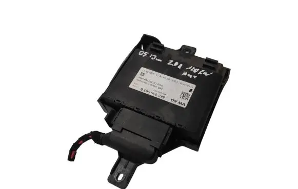 Audi Q5 SQ5 Voltage converter/converter module 8K0959663B 111004109