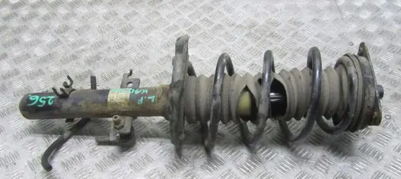 Renault Kadjar Front shock absorber with coil spring