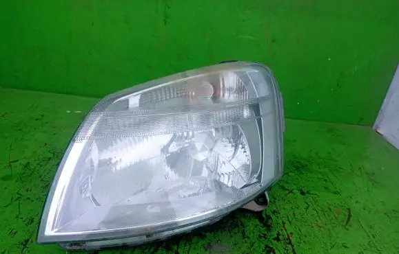 Peugeot Partner Headlight/headlamp