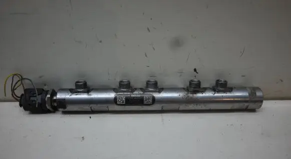 Toyota Verso Fuel main line pipe 7823460