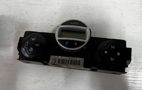 Renault Scenic II - Grand scenic II Climate control unit 8200344842