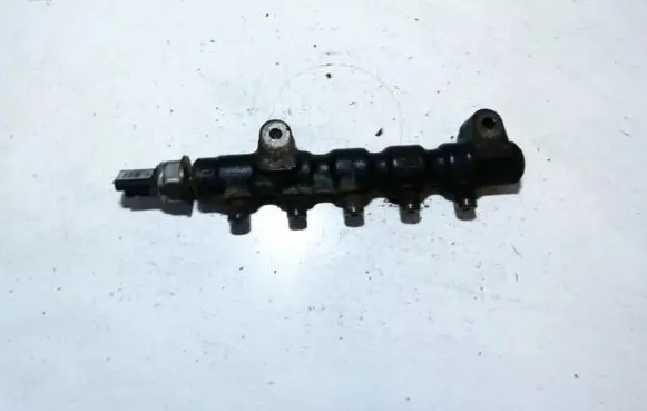 Ford Focus Fuel main line pipe 9654592680