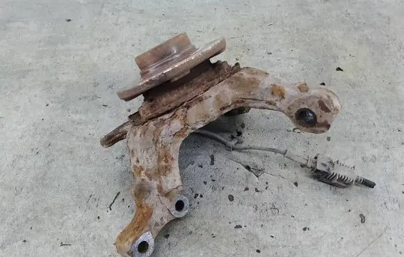 Opel Astra H Front wheel hub spindle knuckle 