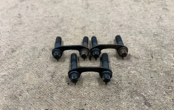 BMW 3 E46 Nuts/bolts 33207572716 7572716 33207572717