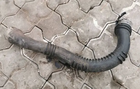 Renault Trafic III (X82) Intercooler hose/pipe 144606126R 93867727