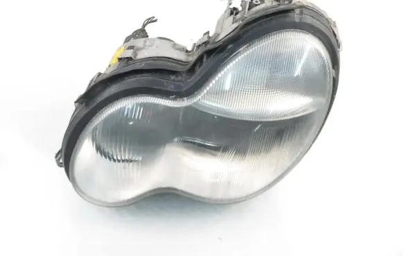 Mercedes-Benz C AMG W203 Headlight/headlamp 2038200161 0301166201