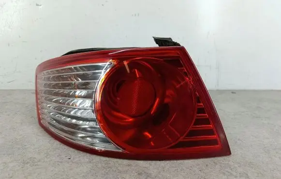 KIA Opirus Rear/tail lights 