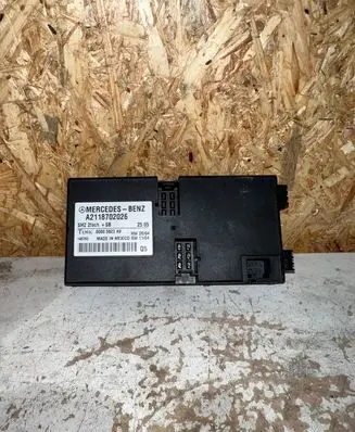 Mercedes-Benz R W251 Seat control module A2118702026 145782 00005822A9