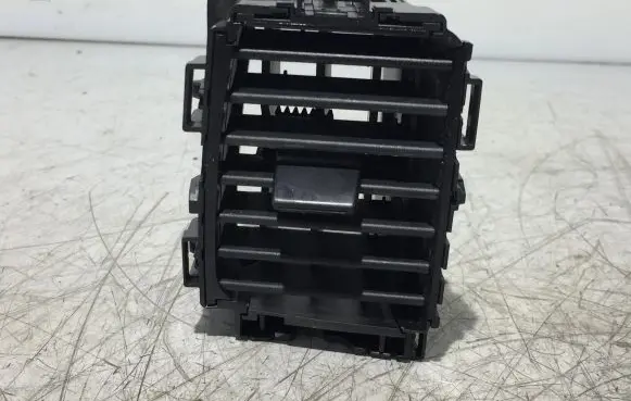 Dash center air vent grill