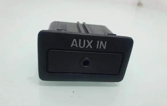 Mazda 6 AUX in-socket connector TD1166DFX5700