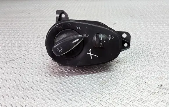 Ford Focus Light switch 98AG13A024CF