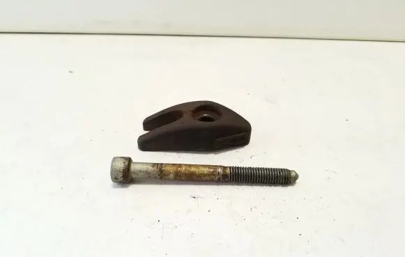 Citroen C4 Grand Picasso Fuel Injector clamp holder 9674341880