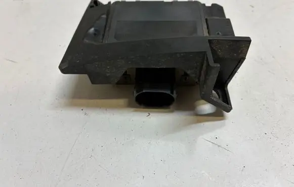 Audi A4 S4 B9 Distronic sensor radar 4M0907590E 8W9907175