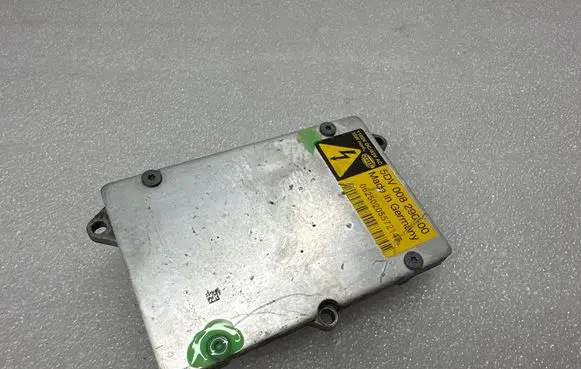 Audi A6 S6 C6 4F Headlight ballast module Xenon 5DV00829000 1100VDC85VA 0625020557214