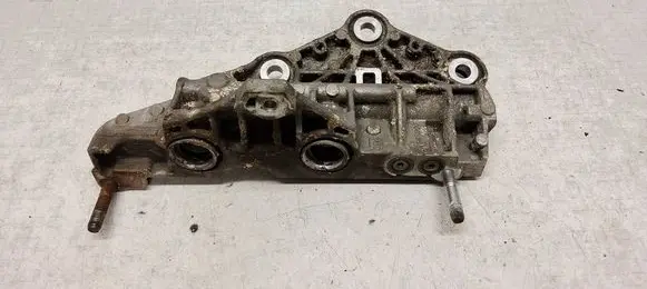 Jeep Grand Cherokee EGR valve cooler bracket 90513247G