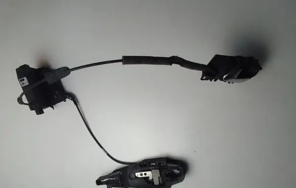 Citroen C4 II Picasso Rear door lock 9810311280