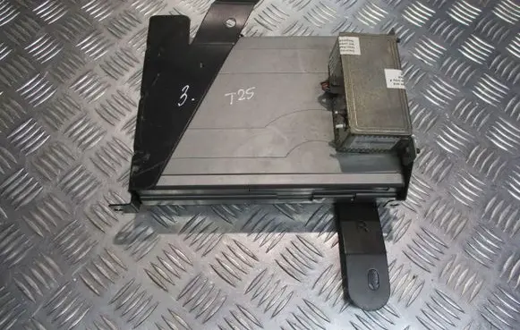 Toyota Avensis T250 Navigation GPS unit bracket/holder 08662-00880