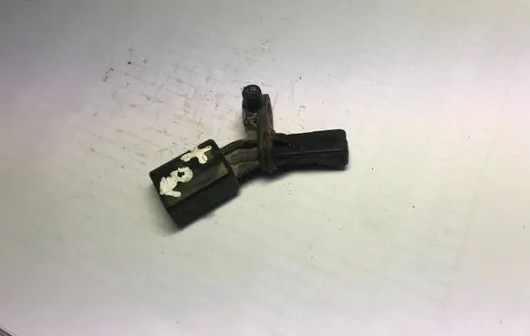 Volkswagen Fox ABS rear brake sensor 6Q0927807B WHT003863