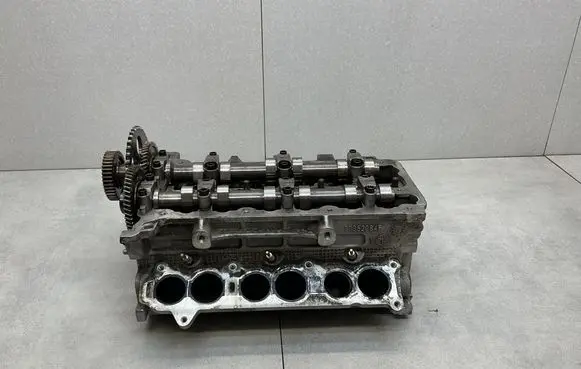 Jeep Grand Cherokee Engine head 90352084F