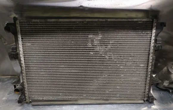 Renault Espace - Grand espace IV Coolant radiator 8200033729BB