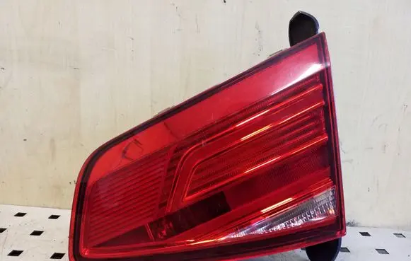 Volkswagen PASSAT B8 Tailgate rear/tail lights 195268