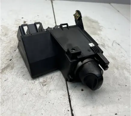 Mercedes-Benz E W211 Light switch A2105451404