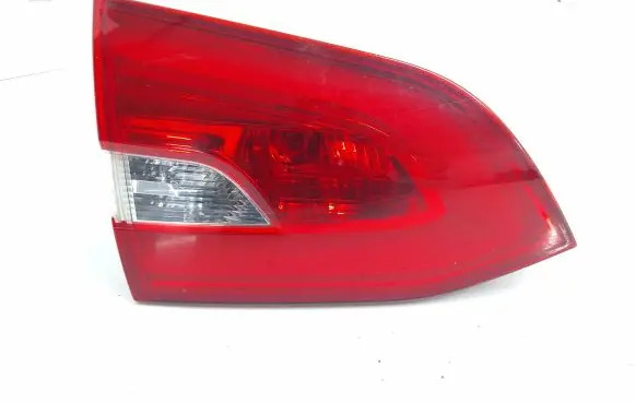 Peugeot 308 Tailgate rear/tail lights 9678098080 L90019030